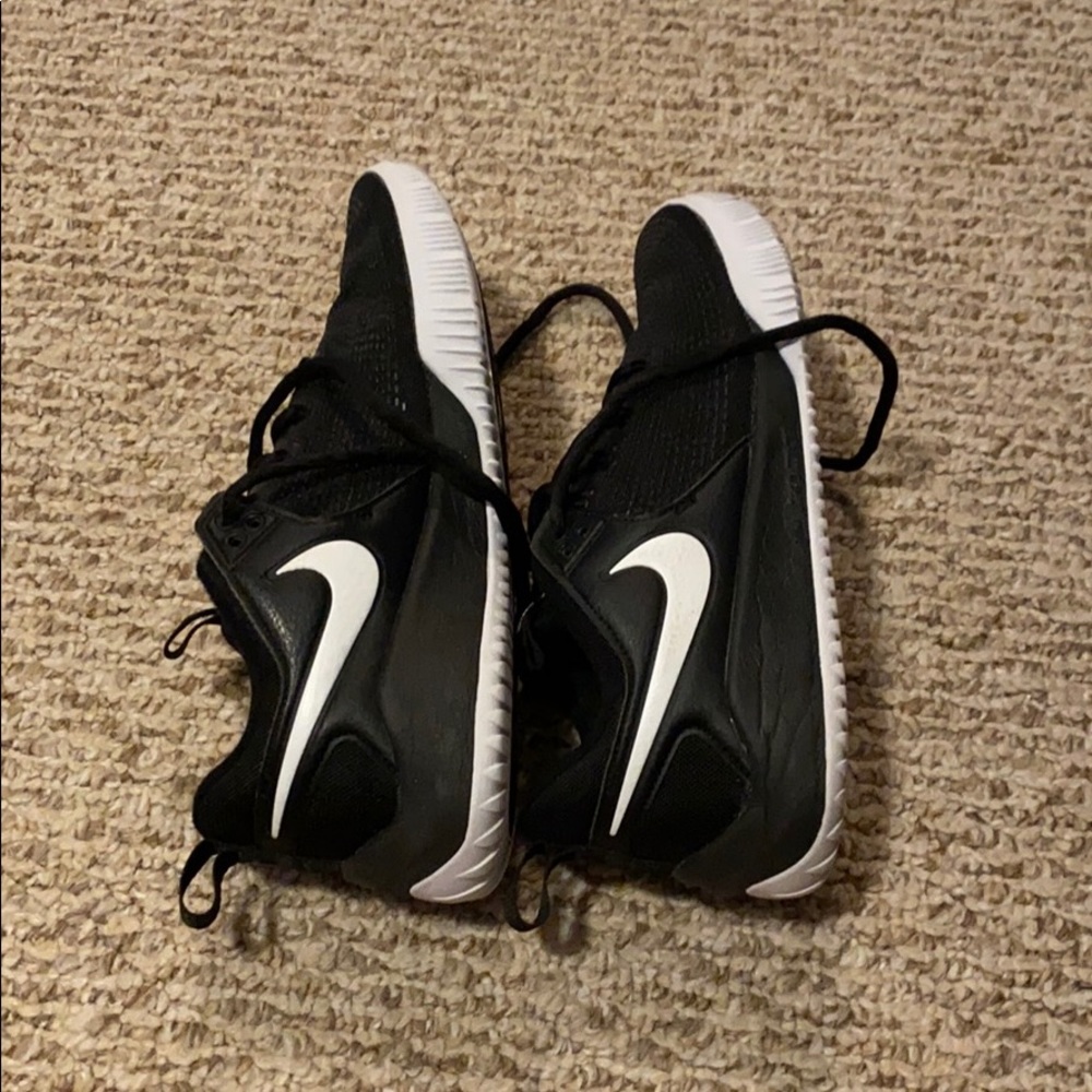 Black Nike Hyperaces